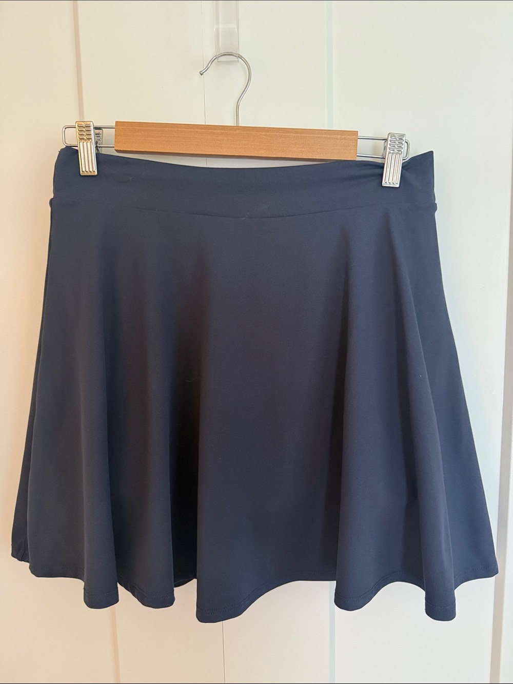 Fabletics Deep Navy Flounce Tennis Skort / Athletic Skirt - Size LG